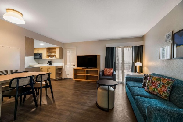 Sonesta ES Suites Orlando - International Drive image 23
